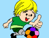 Desenho Rapaz a jogar futebol pintado por papai45