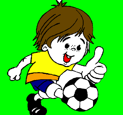 Rapaz a jogar futebol