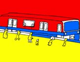 Desenho Passageiros à espera do comboio pintado por kauan