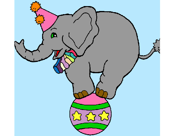 Elefante Dudu encima de uma Bola