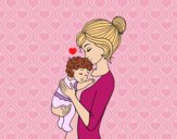 Desenho Mãe levando o bebê pintado por Juliaespin