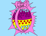 Desenho Ovo de Páscoa brilhante pintado por alana marina