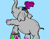 Desenho Elefante pintado por isabela